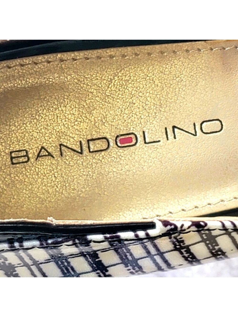Bandolino Women's Patent Black and White Peep-Toe Pumps Size 7.5 M - Picture 8 of 9